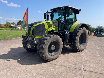 Tractor CLAAS Axion 870