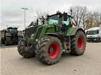 Tractor FENDT 828 Vario