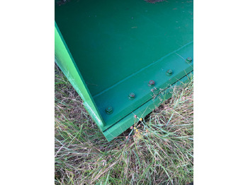 Nieuw Tractor Fendt Leichtgutschaufel 4m³: afbeelding 3 Nieuw Tractor Fendt Leichtgutschaufel 4m³: afbeelding 3