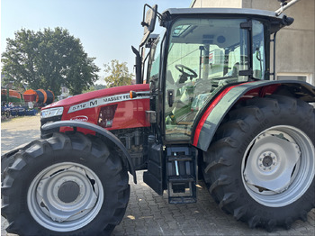 Tractor Massey Ferguson 5712M 4WD Cab Essential: afbeelding 3 Tractor Massey Ferguson 5712M 4WD Cab Essential: afbeelding 3
