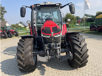Tractor Massey Ferguson 5S.145 Dyna-6 Exclusive: afbeelding 3