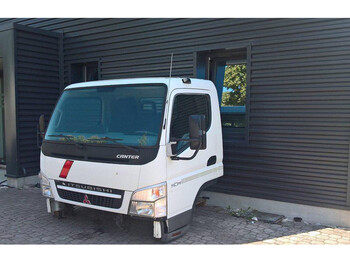 Cabine en interieur MITSUBISHI
