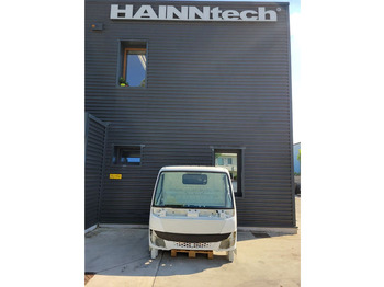 Cabine en interieur MITSUBISHI