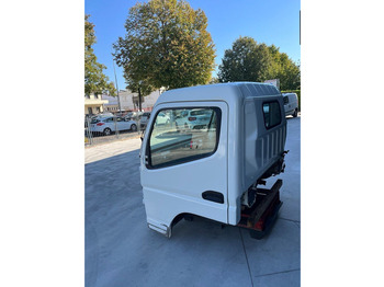 Cabine en interieur voor Vrachtwagen Mitsubishi S MODEL: afbeelding 3 Cabine en interieur voor Vrachtwagen Mitsubishi S MODEL: afbeelding 3