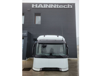 Cabine en interieur RENAULT T