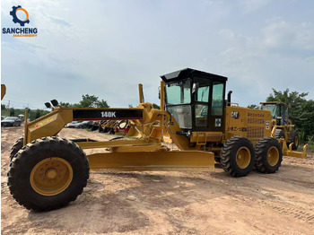 Grader CATERPILLAR 140K