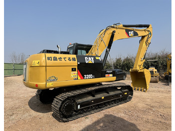 Rupsgraafmachine CATERPILLAR 320D2