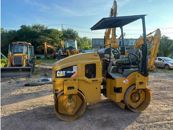 Wals CATERPILLAR CB24B