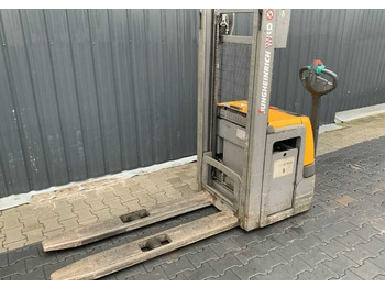 Stapelaar JUNGHEINRICH EJC