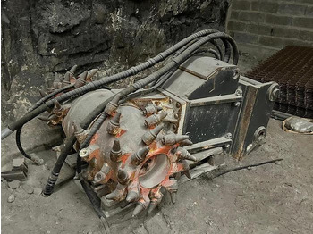 Bouwmachine SANDVIK