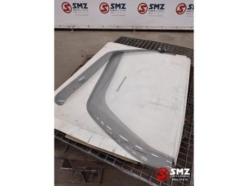 Cabine en interieur NISSAN