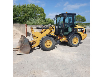 Wiellader CATERPILLAR 906H