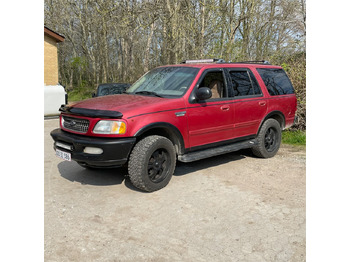 Personenwagen FORD