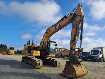 Rupsgraafmachine CATERPILLAR 323