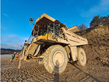 Zelfrijdende kiepwagen CATERPILLAR 777