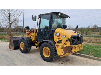 Wiellader CATERPILLAR 906