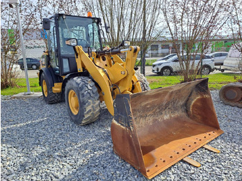 Wiellader CATERPILLAR 906M