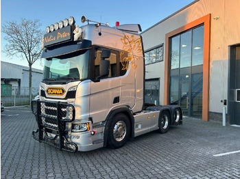 Trekker SCANIA R 450