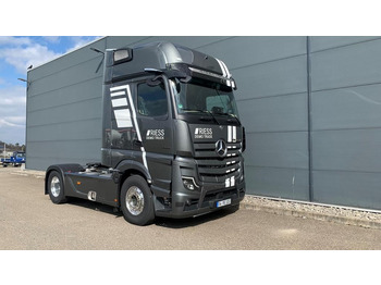 Trekker MERCEDES-BENZ Actros