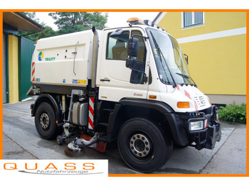 Veegwagen UNIMOG U400