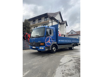 Vrachtwagen met open laadbak MERCEDES-BENZ Atego 818