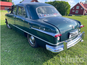 Personenwagen FORD V-8 CUSTOM DE LUXE: afbeelding 3