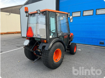 Tractor KUBOTA B8200 HST: afbeelding 1