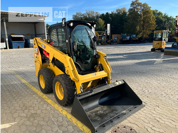 Schranklader CATERPILLAR 226D