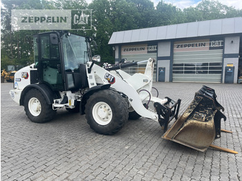 Wiellader CATERPILLAR 906M