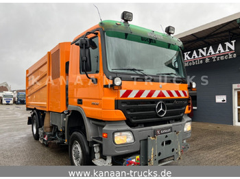 Veegwagen BUCHER