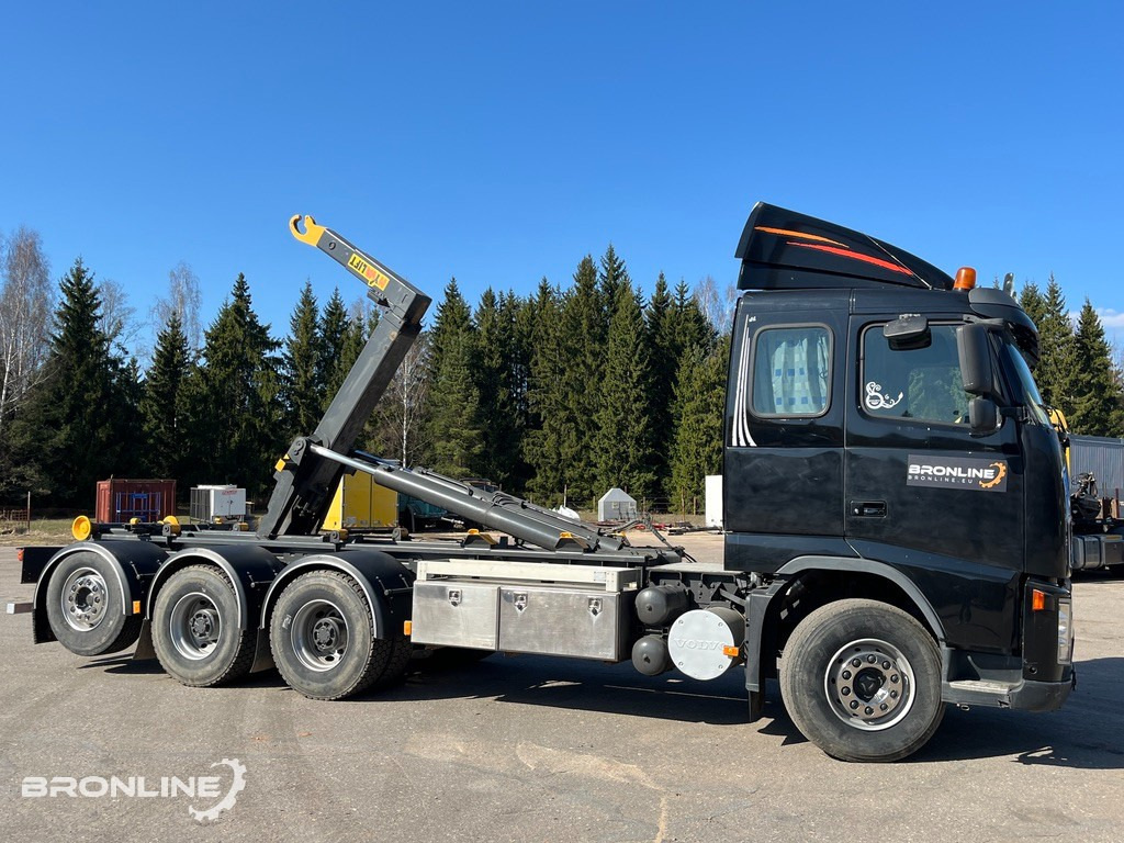 2005 Volvo FH12 8x4 + konkslift 26t - Haakarmsysteem vrachtwagen: afbeelding 4 2005 Volvo FH12 8x4 + konkslift 26t - Haakarmsysteem vrachtwagen: afbeelding 4
