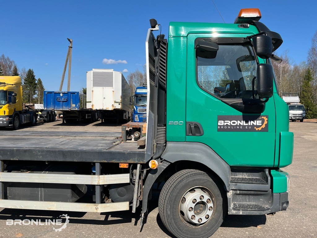 2010 VOLVO FL 260 Puksiir - Vrachtwagen met open laadbak: afbeelding 4 2010 VOLVO FL 260 Puksiir - Vrachtwagen met open laadbak: afbeelding 4