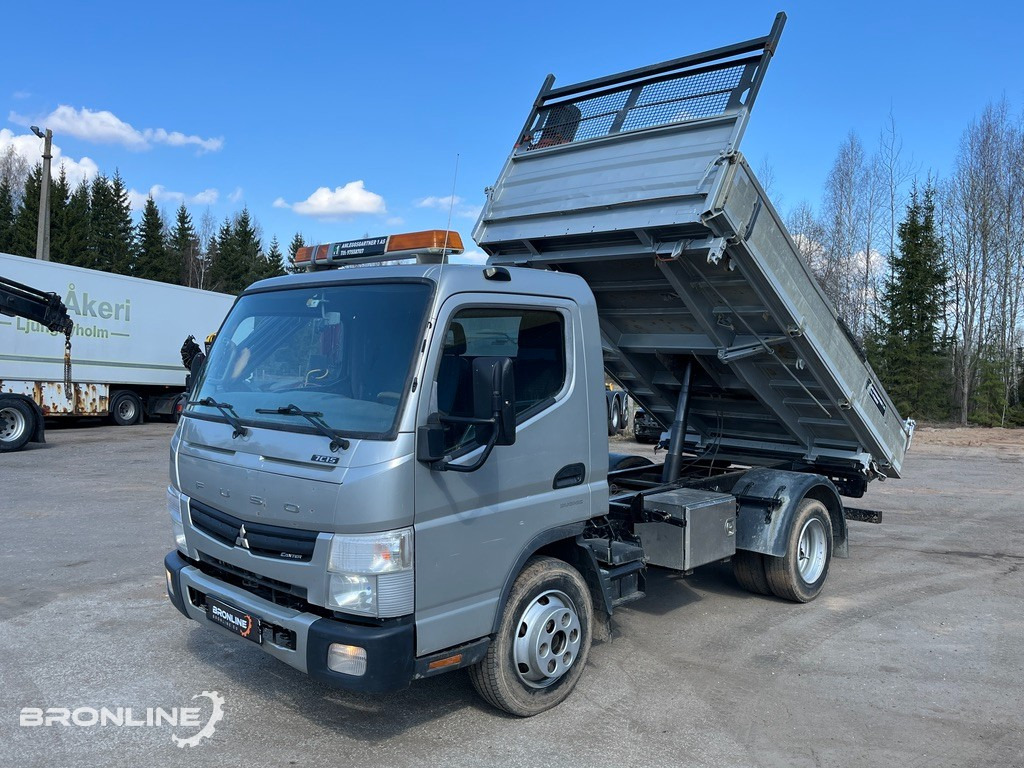 2013 Mitsubishi Fuso Canter 7C15 Tipper - Kipper vrachtwagen: afbeelding 2 2013 Mitsubishi Fuso Canter 7C15 Tipper - Kipper vrachtwagen: afbeelding 2