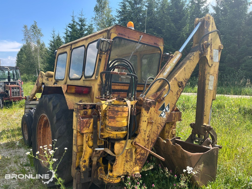 Massey Ferguson Laadur-ekskavaator mootoririkkega / engine failure - Graaflaadmachine: afbeelding 4 Massey Ferguson Laadur-ekskavaator mootoririkkega / engine failure - Graaflaadmachine: afbeelding 4