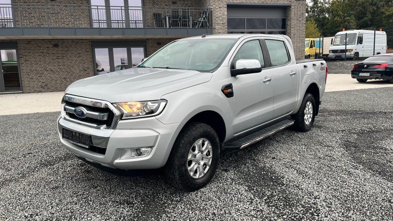 Ford Ranger XLT Doppelkabine 4x4 - SUV: afbeelding 2 Ford Ranger XLT Doppelkabine 4x4 - SUV: afbeelding 2
