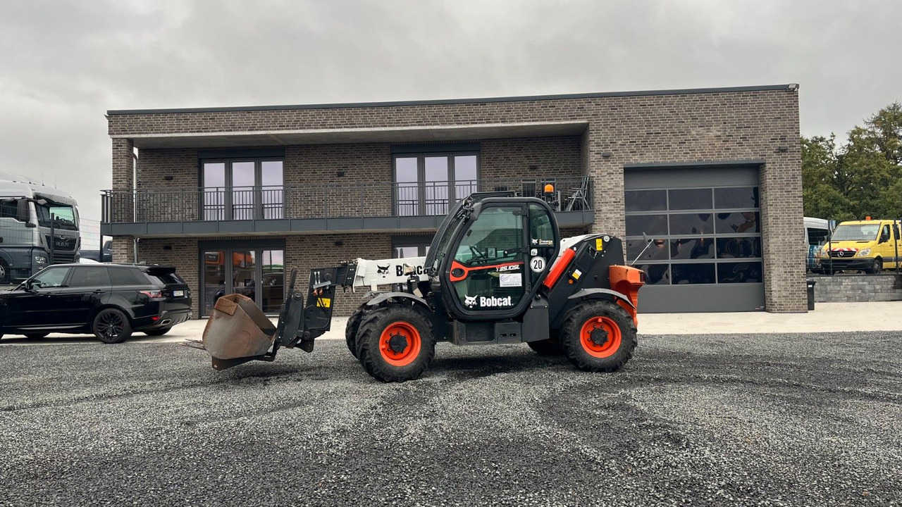Bobcat T35.105LB Teleskoplader 7600 Kg Gabel Schaufel - Intern transport: afbeelding 1 Bobcat T35.105LB Teleskoplader 7600 Kg Gabel Schaufel - Intern transport: afbeelding 1