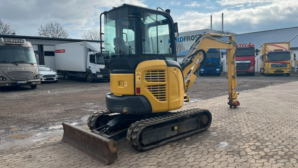 Komatsu PC35MR-3 PC35MR Minibagger 3740 Kg ab 469€ mtl. - Minigraafmachine: afbeelding 4 Komatsu PC35MR-3 PC35MR Minibagger 3740 Kg ab 469€ mtl. - Minigraafmachine: afbeelding 4