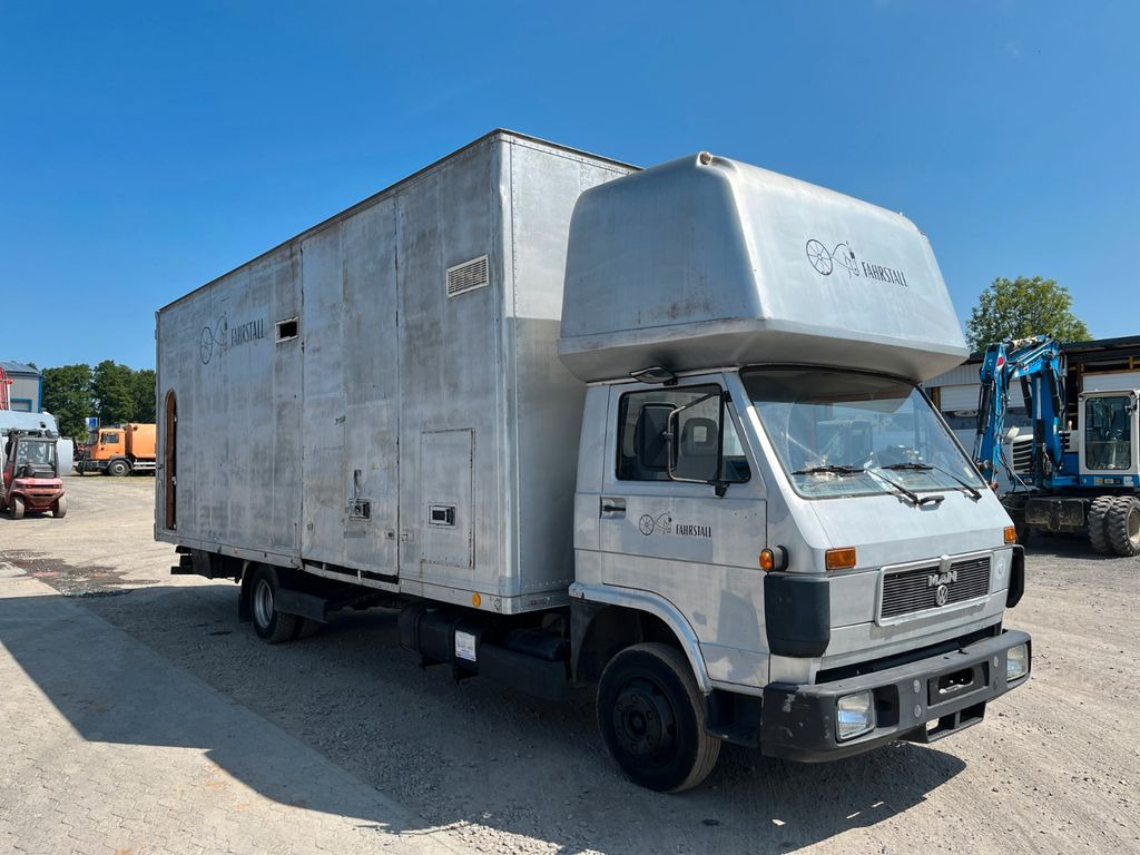 MAN VW-MAN LO2 Koffer Schlafkabine MAN VW-MAN LO2 Koffer Schlafkabine - Bestelwagen gesloten laadbak: afbeelding 1 MAN VW-MAN LO2 Koffer Schlafkabine MAN VW-MAN LO2 Koffer Schlafkabine - Bestelwagen gesloten laadbak: afbeelding 1