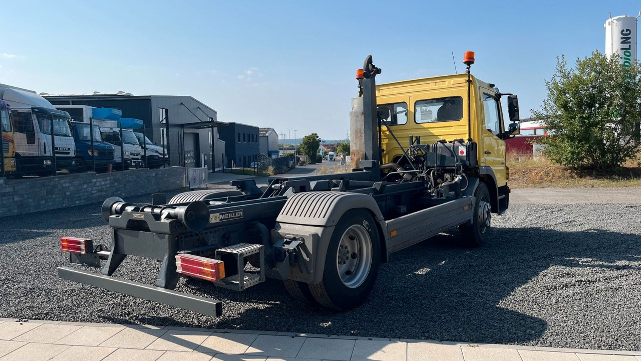 Mercedes-Benz 1318 1218 Abrollkipper Mercedes-Benz 1318 1218 Abrollkipper - Haakarmsysteem vrachtwagen: afbeelding 4 Mercedes-Benz 1318 1218 Abrollkipper Mercedes-Benz 1318 1218 Abrollkipper - Haakarmsysteem vrachtwagen: afbeelding 4