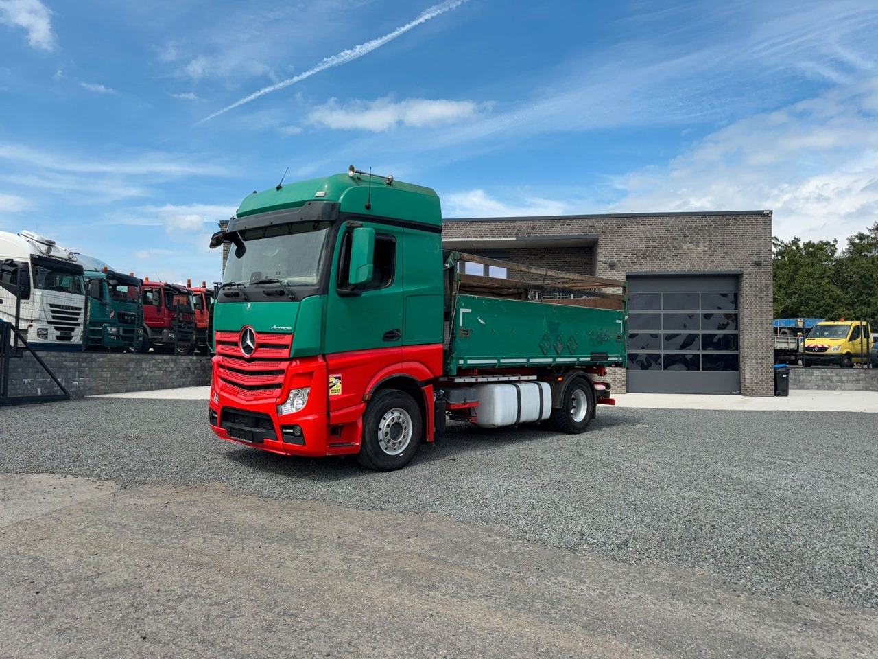 Mercedes-Benz Actros 1842 Kipper Dreiseitenkipper - Kipper vrachtwagen: afbeelding 2 Mercedes-Benz Actros 1842 Kipper Dreiseitenkipper - Kipper vrachtwagen: afbeelding 2