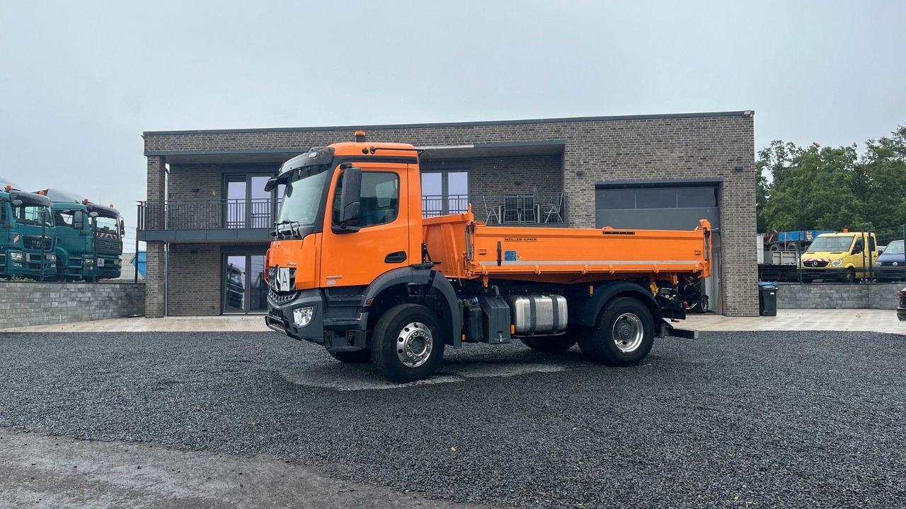 Mercedes-Benz Arocs 1835 Dreiseitenikpper Meiller - Kipper vrachtwagen: afbeelding 1 Mercedes-Benz Arocs 1835 Dreiseitenikpper Meiller - Kipper vrachtwagen: afbeelding 1
