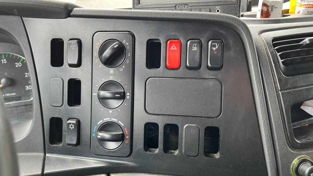 Bakwagen Mercedes-Benz Atego 1018 Koffer LBW Klima: afbeelding 7