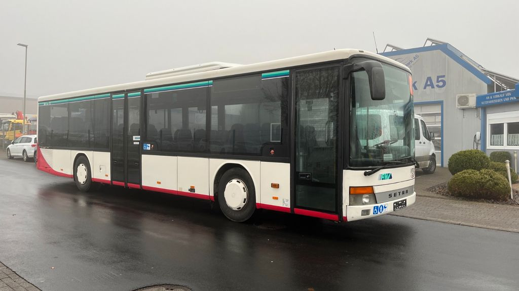 Setra S315 NF Evobus Bus Linienverkehr - Stadsbus: afbeelding 2 Setra S315 NF Evobus Bus Linienverkehr - Stadsbus: afbeelding 2