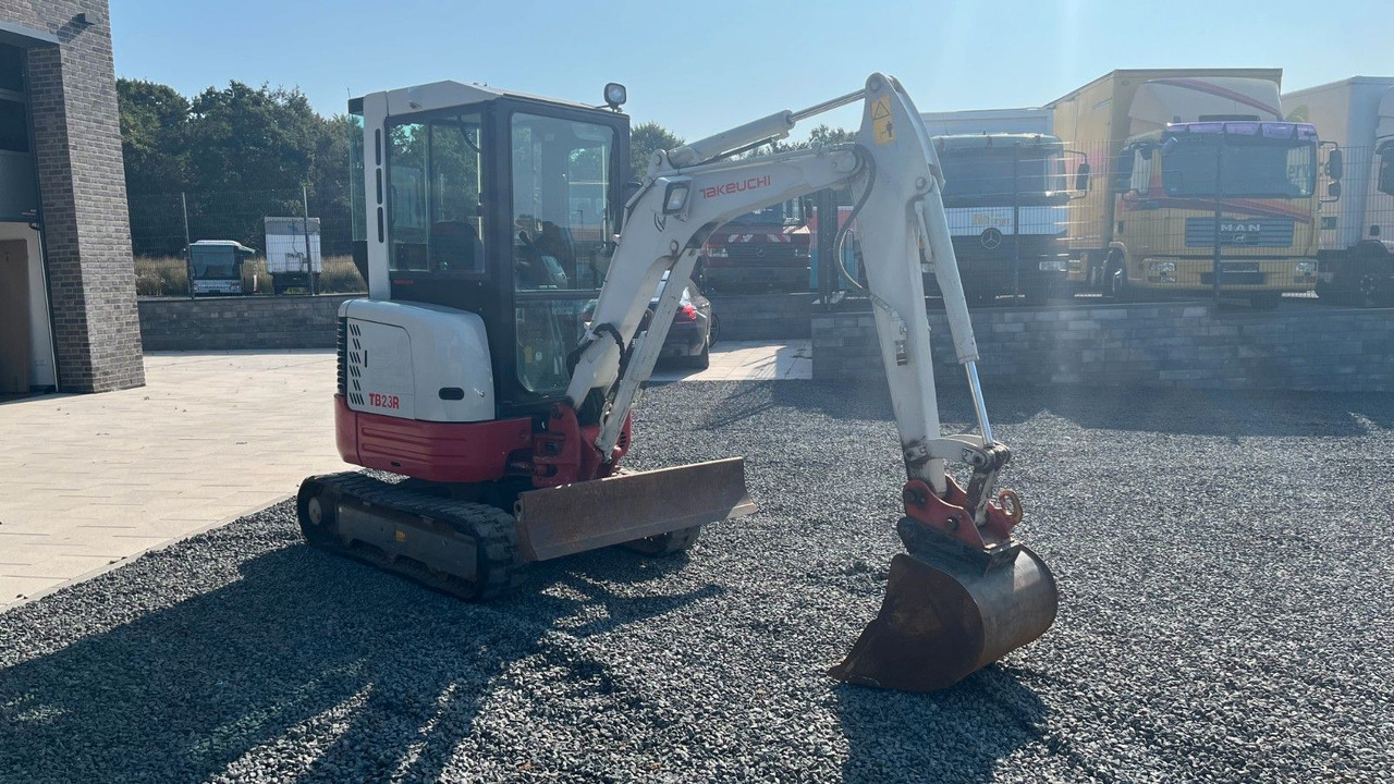 Takeuchi TB23R Minibagger 2670 Kg Takeuchi TB23R Minibagger 2670 Kg - Minigraafmachine: afbeelding 3 Takeuchi TB23R Minibagger 2670 Kg Takeuchi TB23R Minibagger 2670 Kg - Minigraafmachine: afbeelding 3