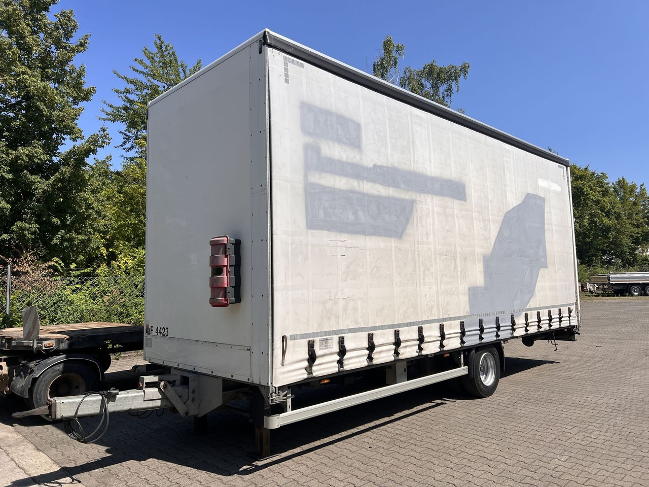 Ackermann 1 Achs Planenanhänger 10,5 t GG - Gesloten aanhangwagen: afbeelding 4 Ackermann 1 Achs Planenanhänger 10,5 t GG - Gesloten aanhangwagen: afbeelding 4