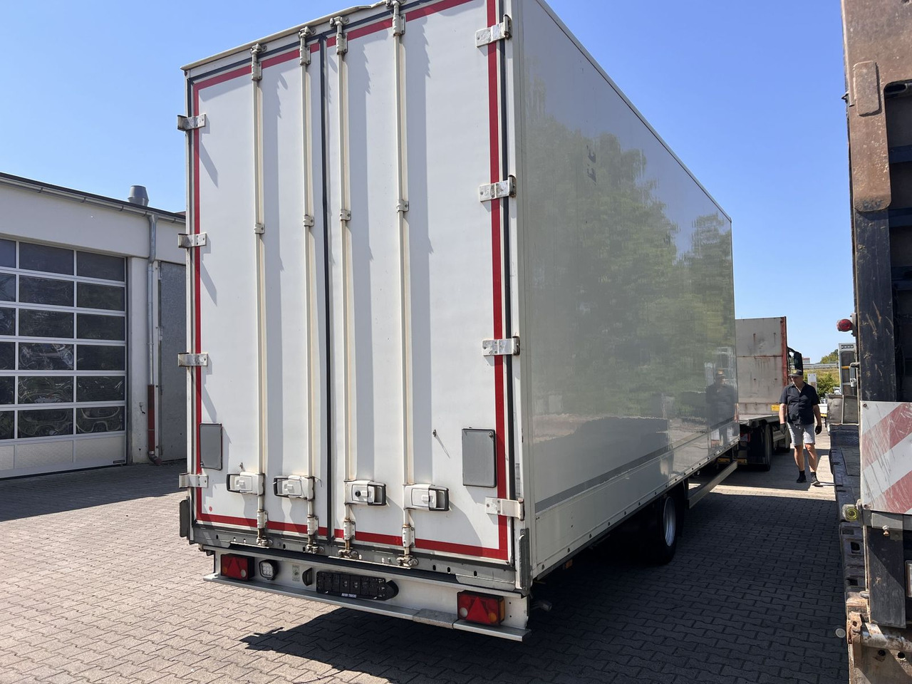 Ackermann 1 Achs Planenanhänger 10,5 t GG - Gesloten aanhangwagen: afbeelding 3 Ackermann 1 Achs Planenanhänger 10,5 t GG - Gesloten aanhangwagen: afbeelding 3