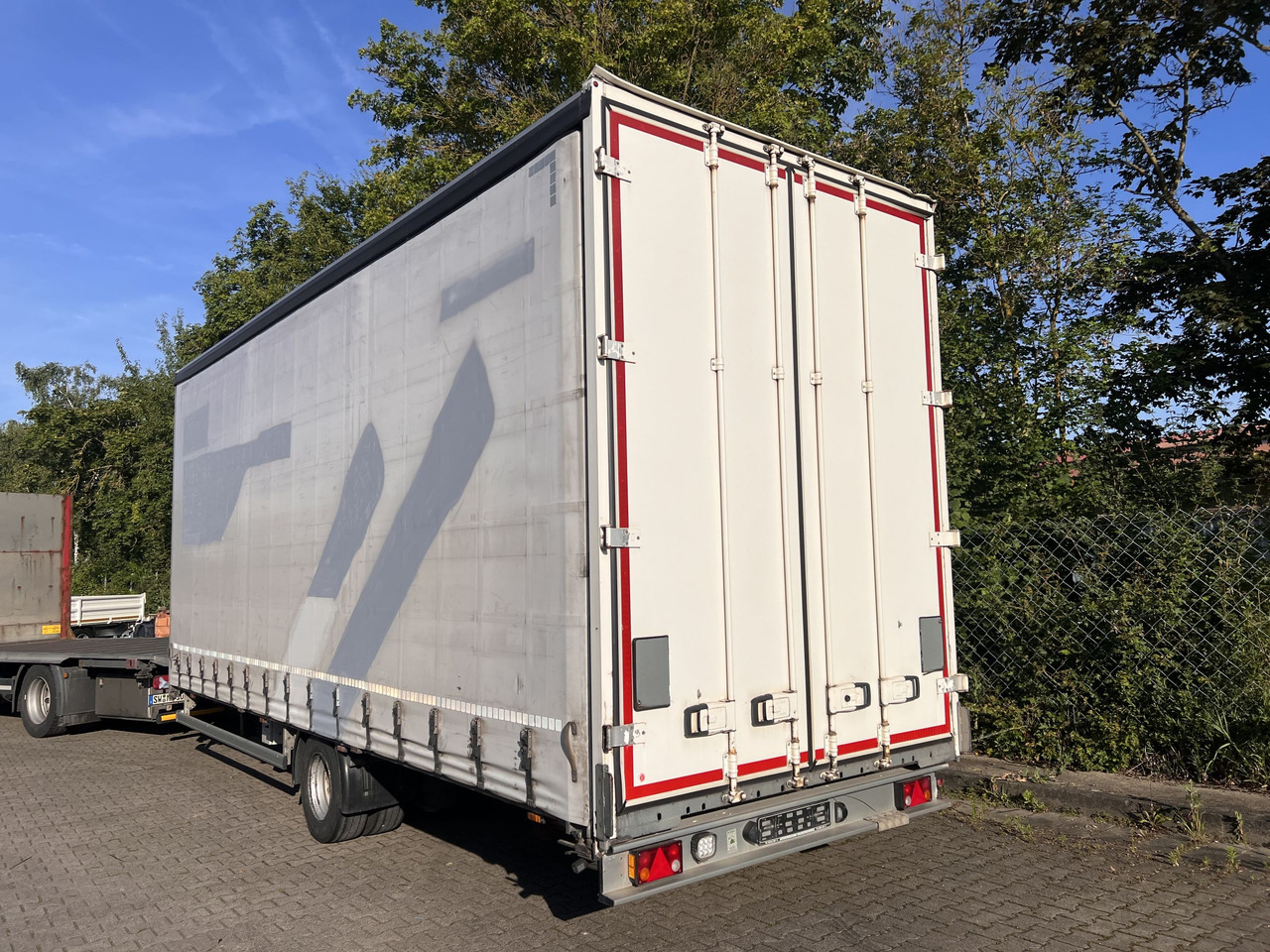 Ackermann Z-KA-F10.5/7,5 1 Achs Planenanhänger 10,5 t GG - Aanhangwagen met huif: afbeelding 5 Ackermann Z-KA-F10.5/7,5 1 Achs Planenanhänger 10,5 t GG - Aanhangwagen met huif: afbeelding 5