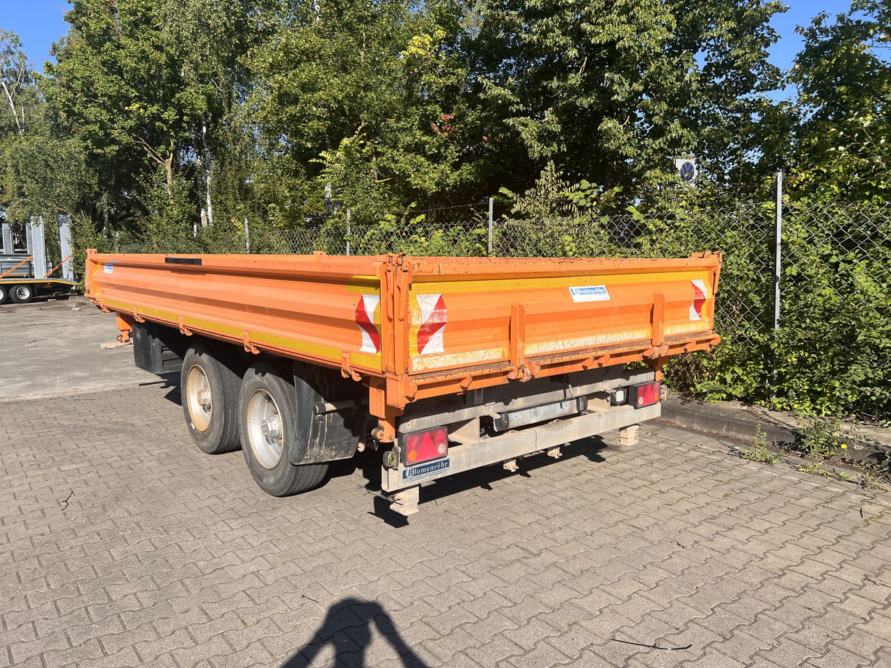 Blomenroehr 888/14000 14 t Tandemkipper- Tieflader - Kipper aanhangwagen: afbeelding 2 Blomenroehr 888/14000 14 t Tandemkipper- Tieflader - Kipper aanhangwagen: afbeelding 2