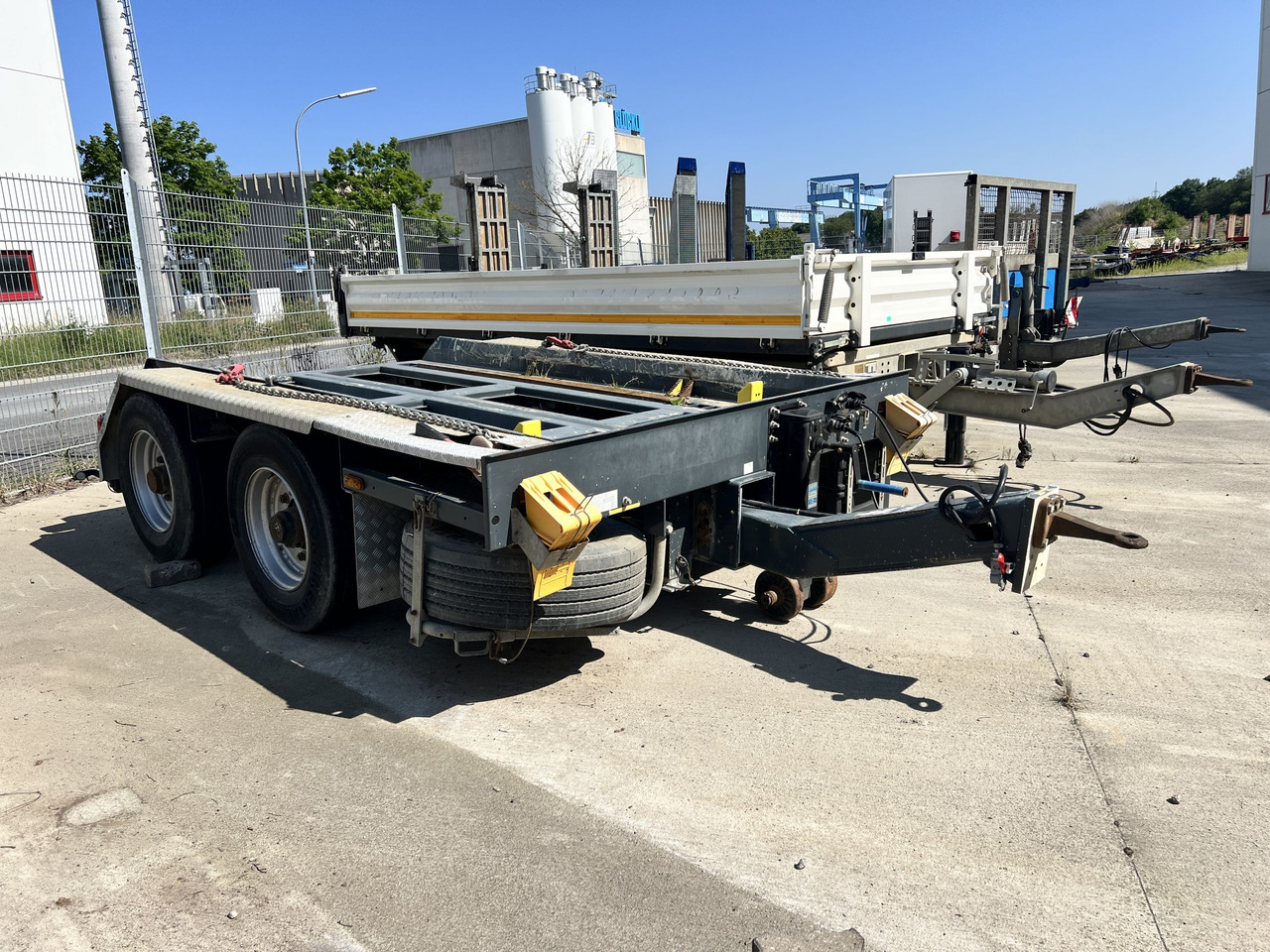 Gergen TTA 13 Adonis Tandem- Absetzmuldenanhänger - Kipper aanhangwagen: afbeelding 2 Gergen TTA 13 Adonis Tandem- Absetzmuldenanhänger - Kipper aanhangwagen: afbeelding 2