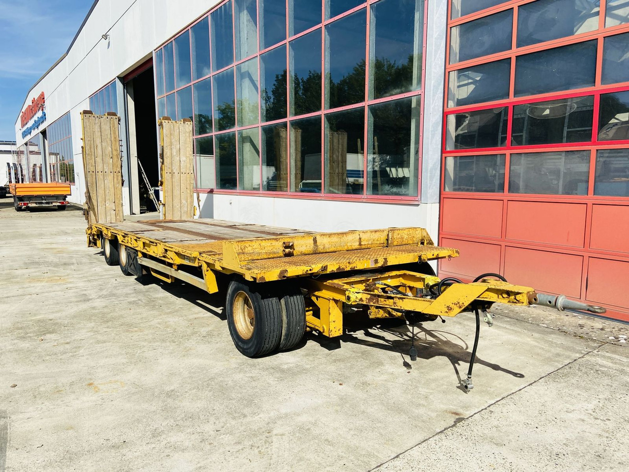 Goldhofer 3 Achs Tiefladeranhänger - Dieplader aanhangwagen: afbeelding 3 Goldhofer 3 Achs Tiefladeranhänger - Dieplader aanhangwagen: afbeelding 3